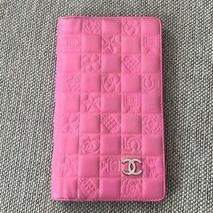 CHANEL Barbie Pink/blue Chocolate Icon bifold long wallet